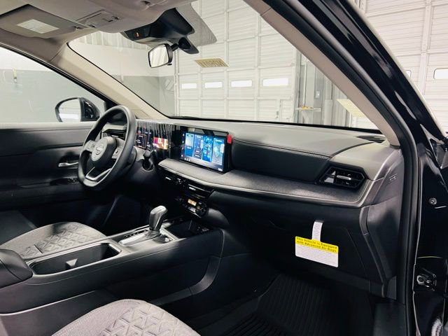 New 2026 Nissan Kicks SV image 30