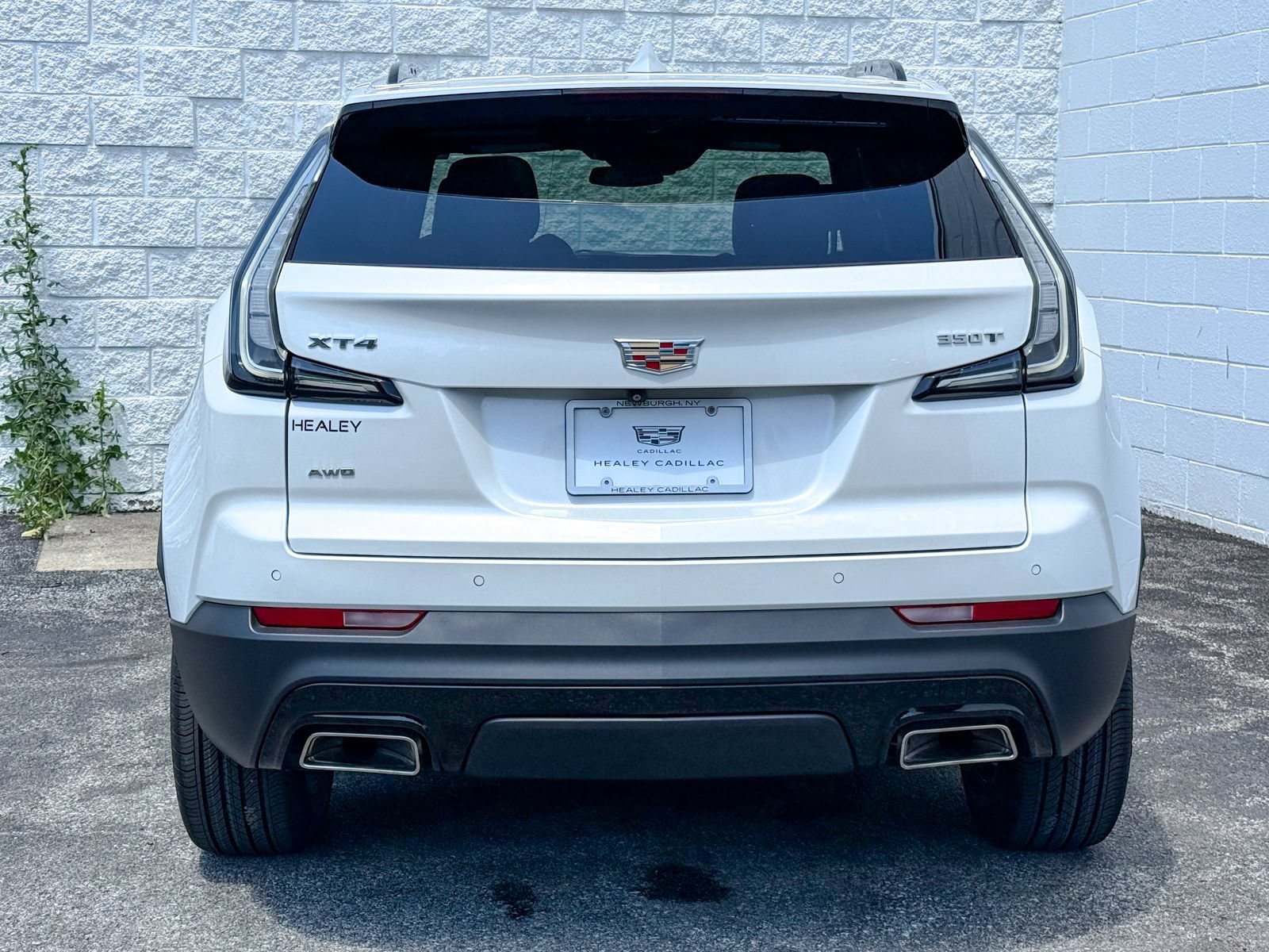 Used 2023 Cadillac XT4 Sport w/ Driver Assist Package AWD/4WD image 7