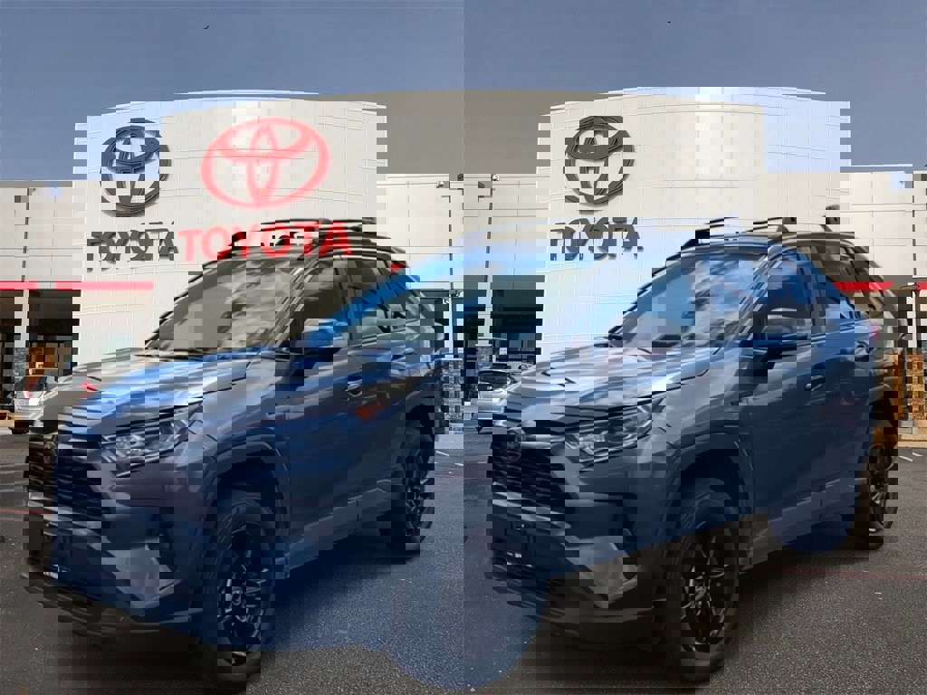 Used 2020 Toyota RAV4 XLE