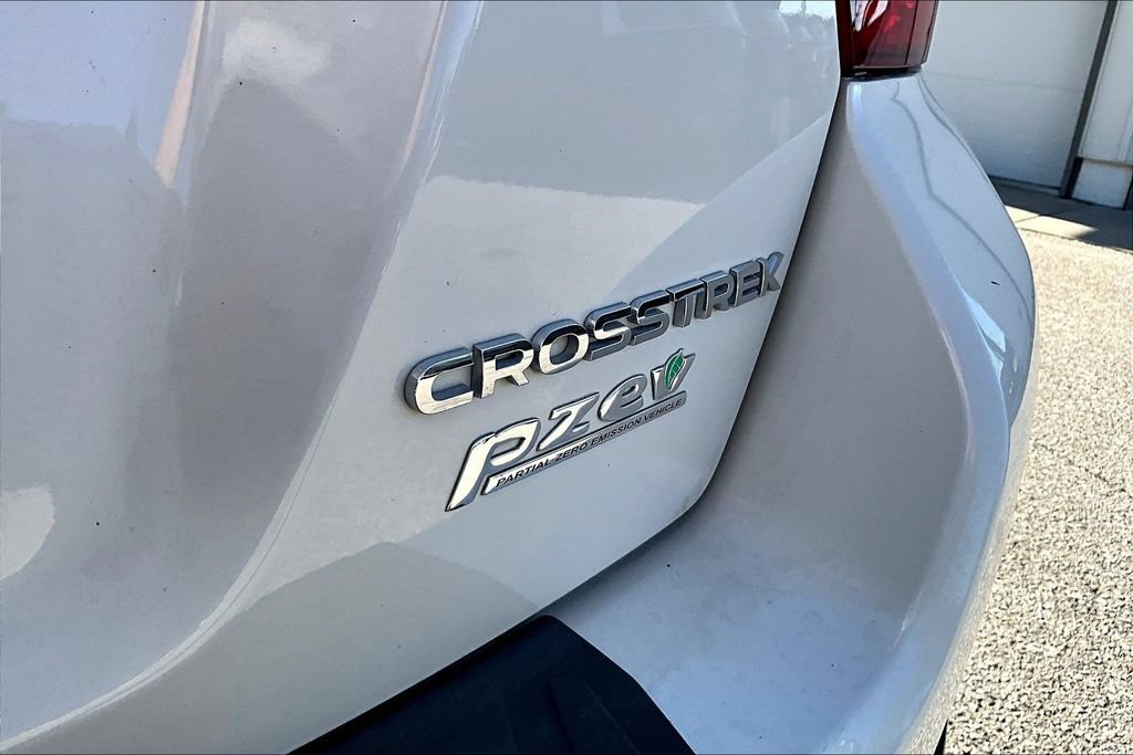 Used 2017 Subaru Crosstrek 2.0i Premium AWD/4WD image 19