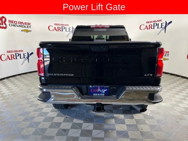 Used 2024 Chevrolet Silverado 2500 LTZ w/ LTZ Texas Edition image 9