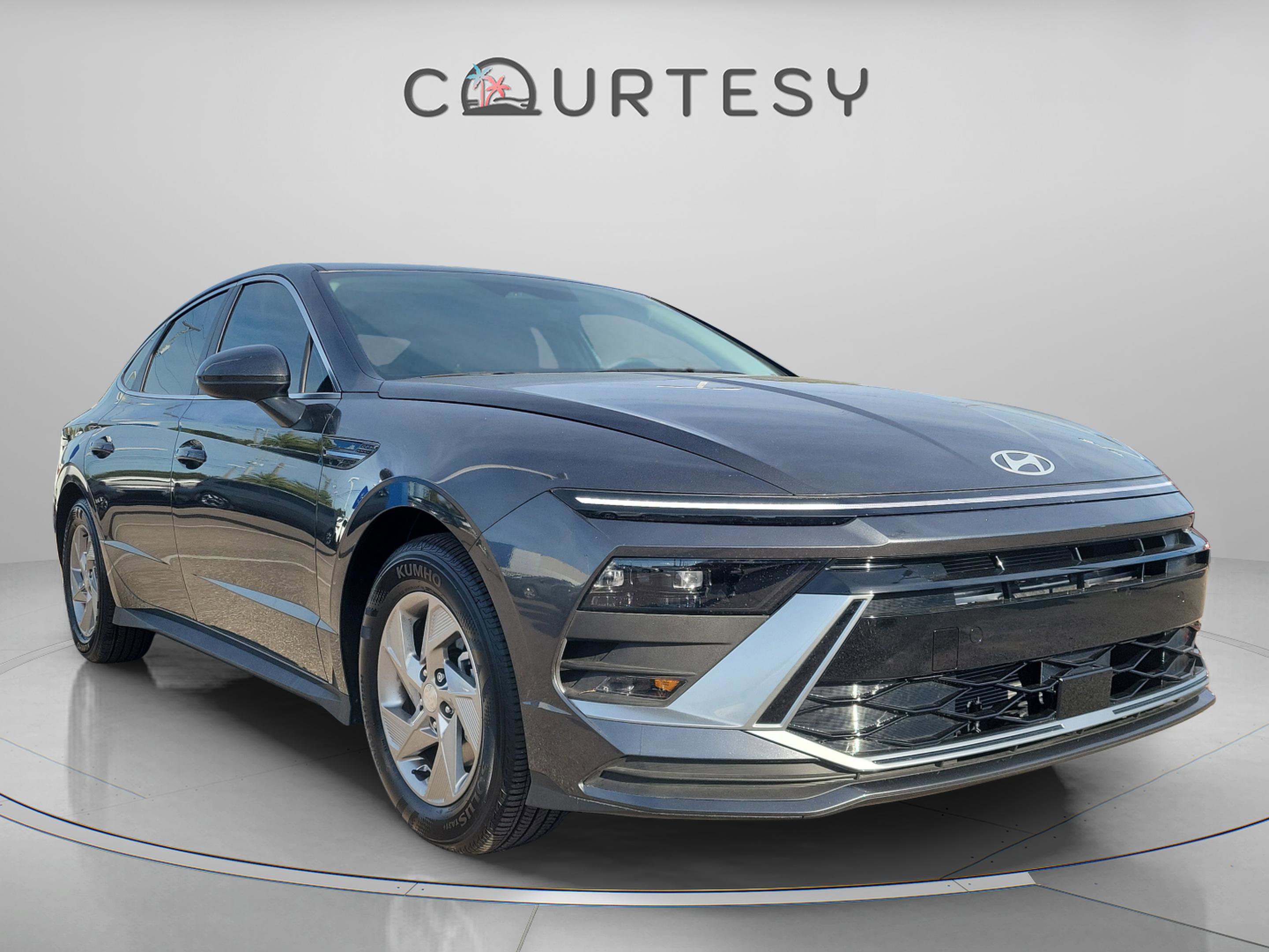 Used 2025 Hyundai Sonata SE image 4