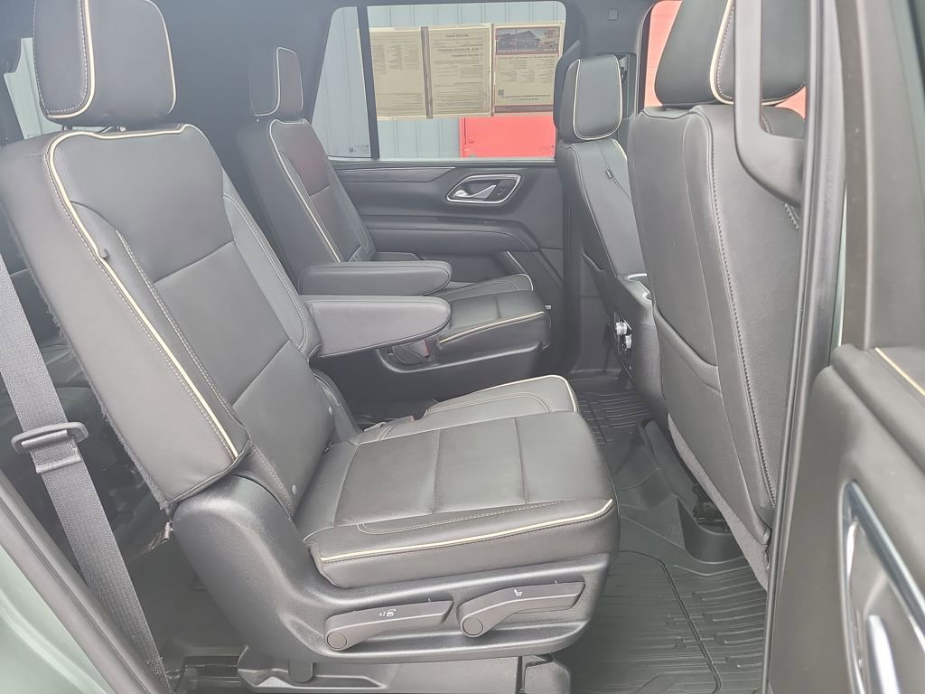 Used 2023 GMC Yukon SLT image 43