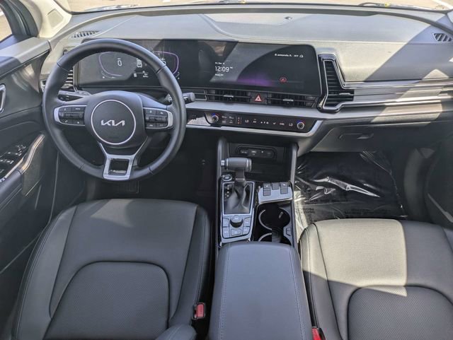 Used 2025 Kia Sportage EX image 15