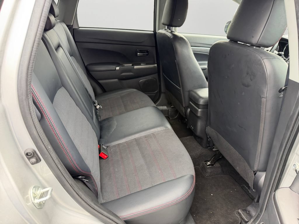 Used 2024 Mitsubishi Outlander Sport SE AWD/4WD image 12
