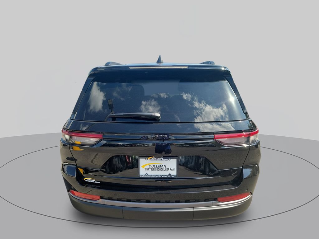 New 2026 Jeep Grand Cherokee Altitude RWD image 4