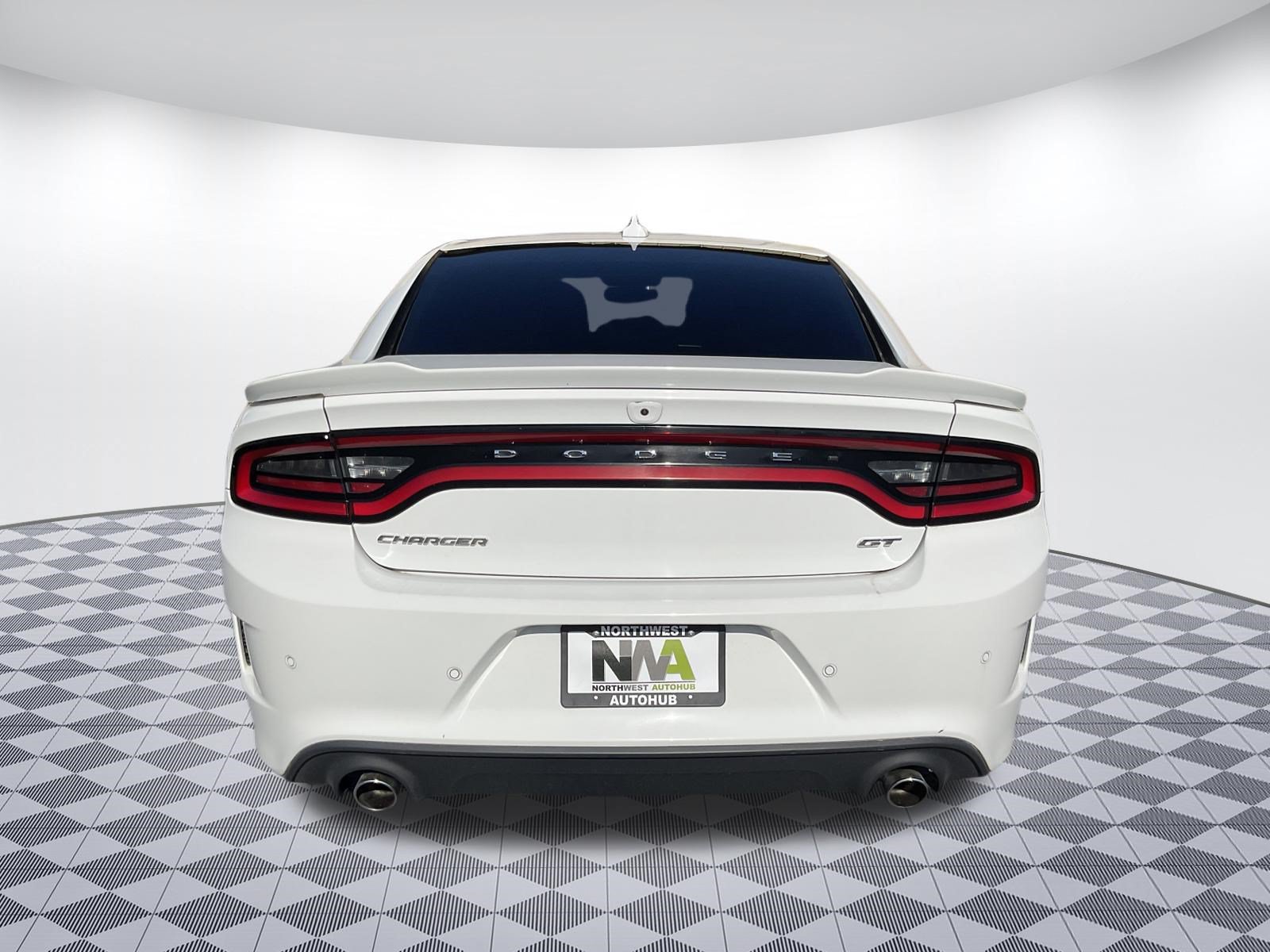 Used 2023 Dodge Charger GT RWD image 4