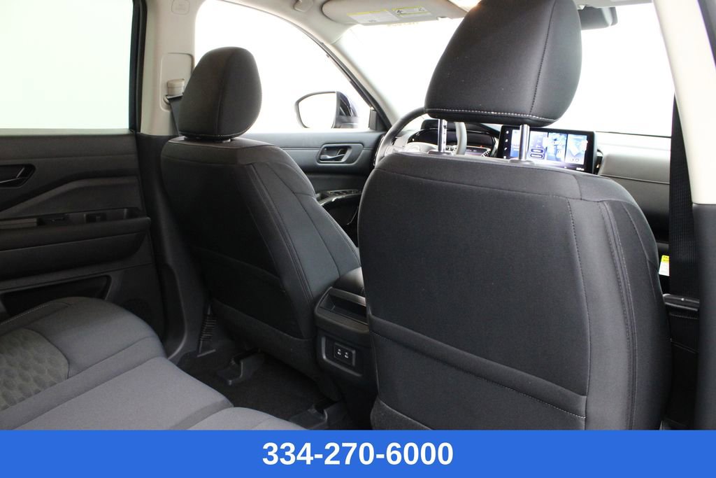 New 2026 Nissan Pathfinder SV image 18