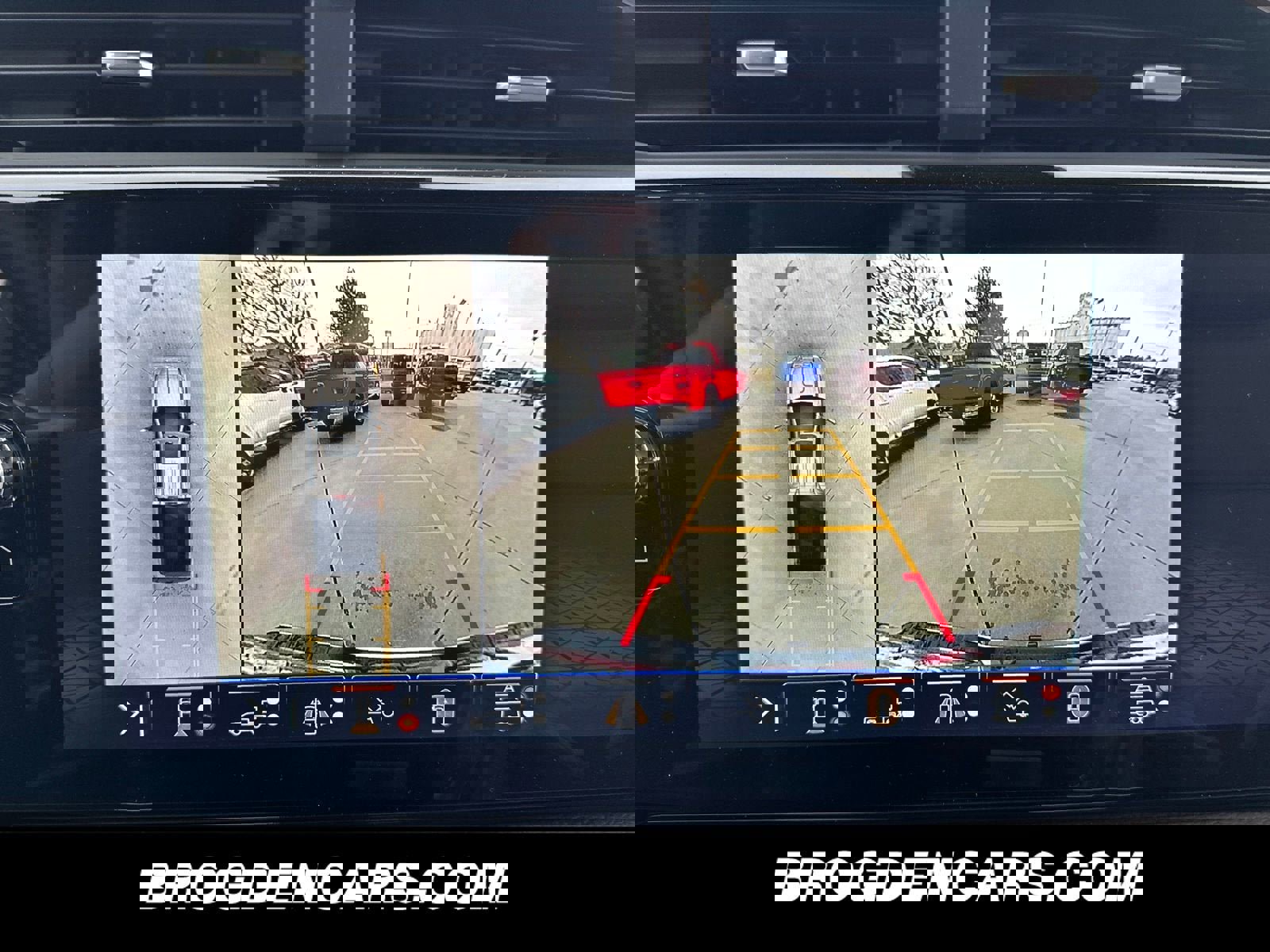 New 2026 GMC Sierra 2500 Denali w/ Technology Package image 8