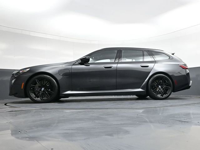 Used 2026 BMW M5 Touring image 36