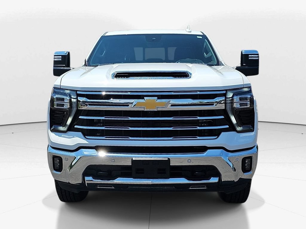 Used 2025 Chevrolet Silverado 2500 LTZ w/ LTZ Premium Package AWD/4WD image 12