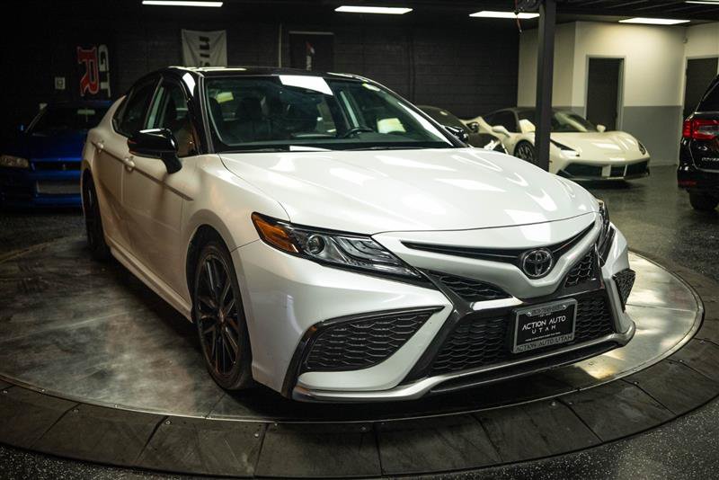 Used 2021 Toyota Camry XSE FWD image 5