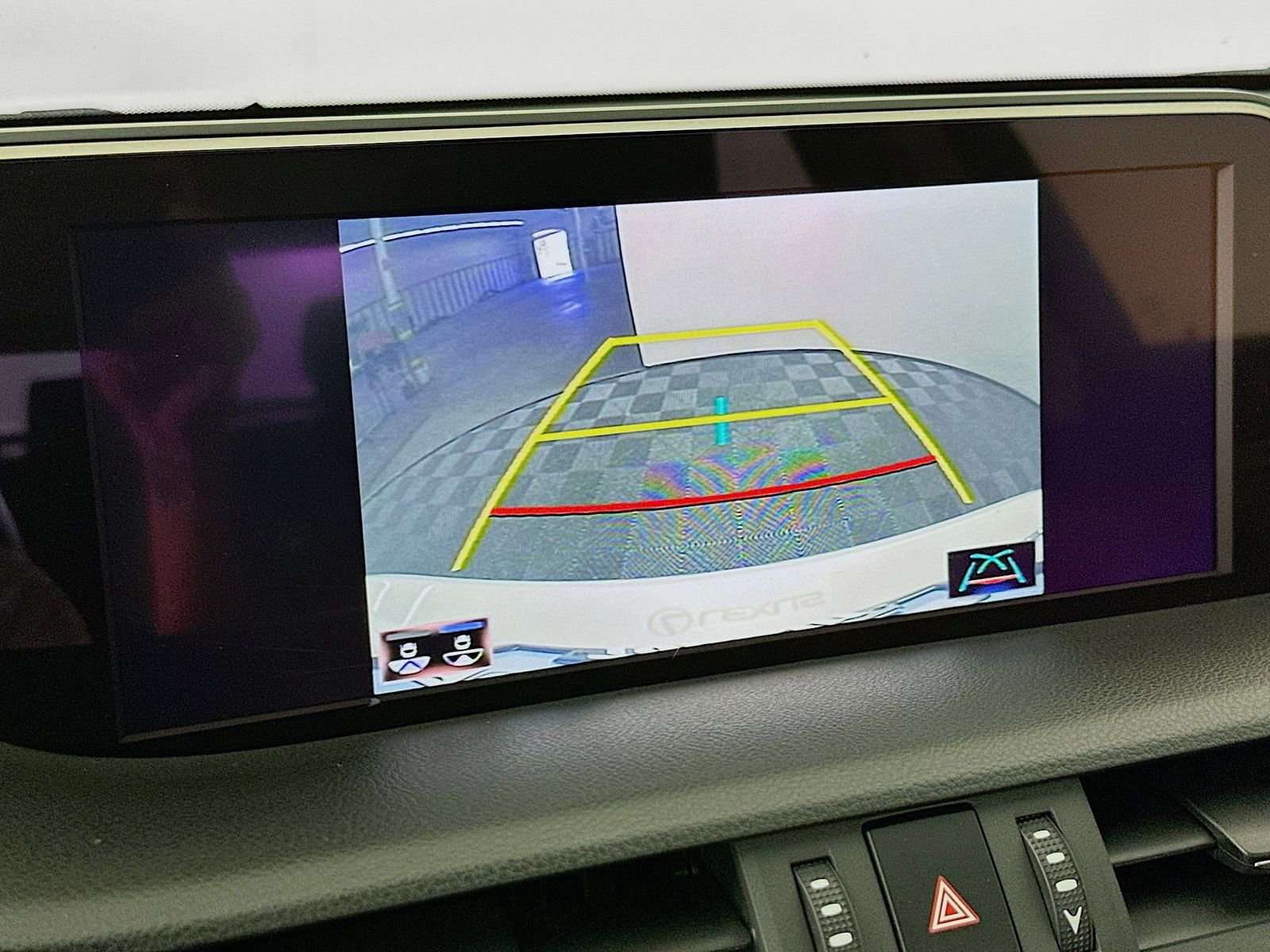 Used 2020 Lexus ES 300h w/ Premium Package FWD image 14