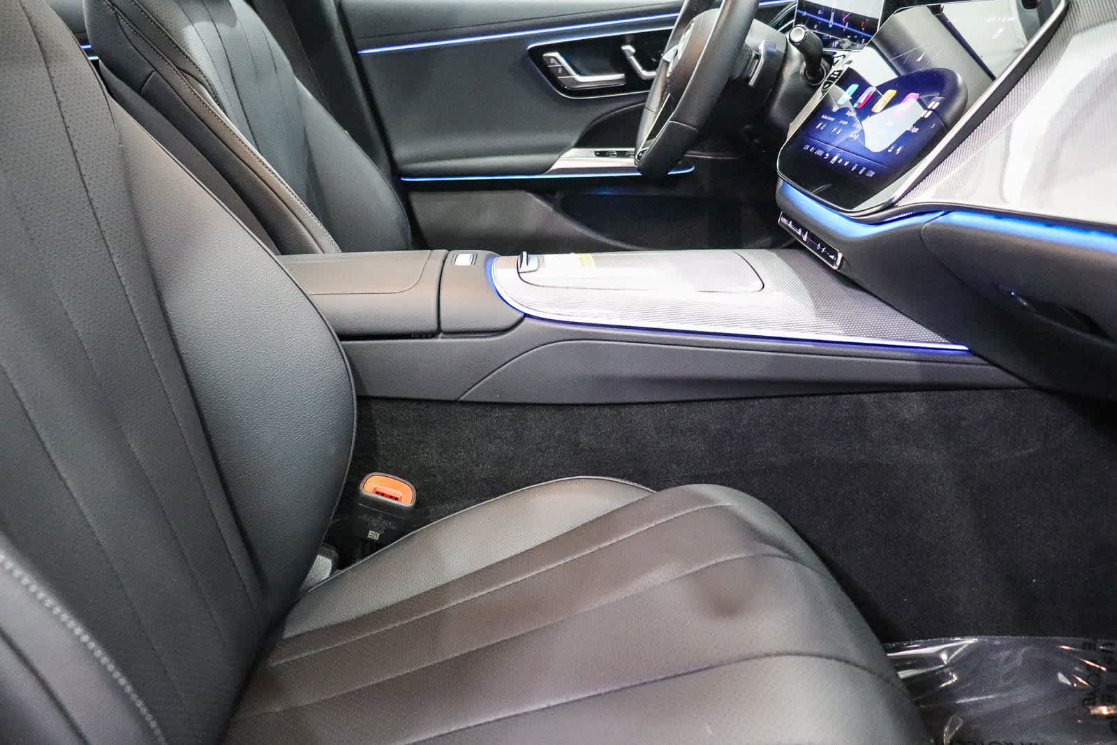 Certified 2025 Mercedes-Benz E 350 4MATIC Sedan image 20