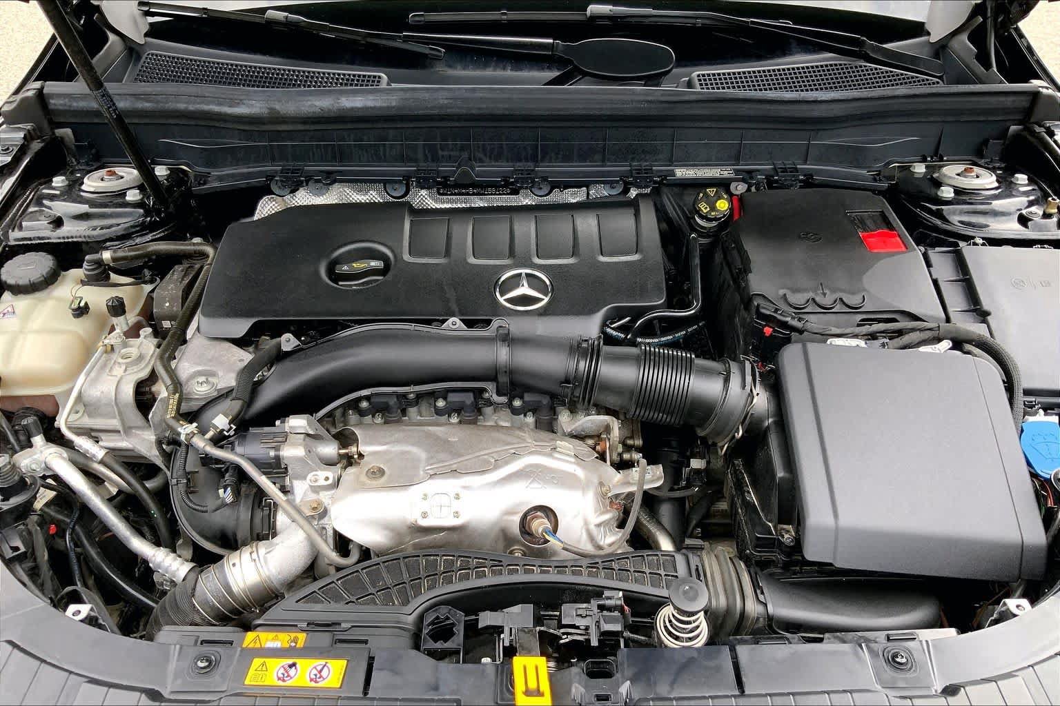 Certified 2021 Mercedes-Benz GLB 250 4MATIC image 32