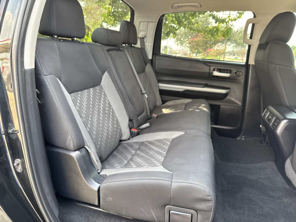 Used 2019 Toyota Tundra SR5 w/ SR5 Upgrade Package AWD/4WD image 11