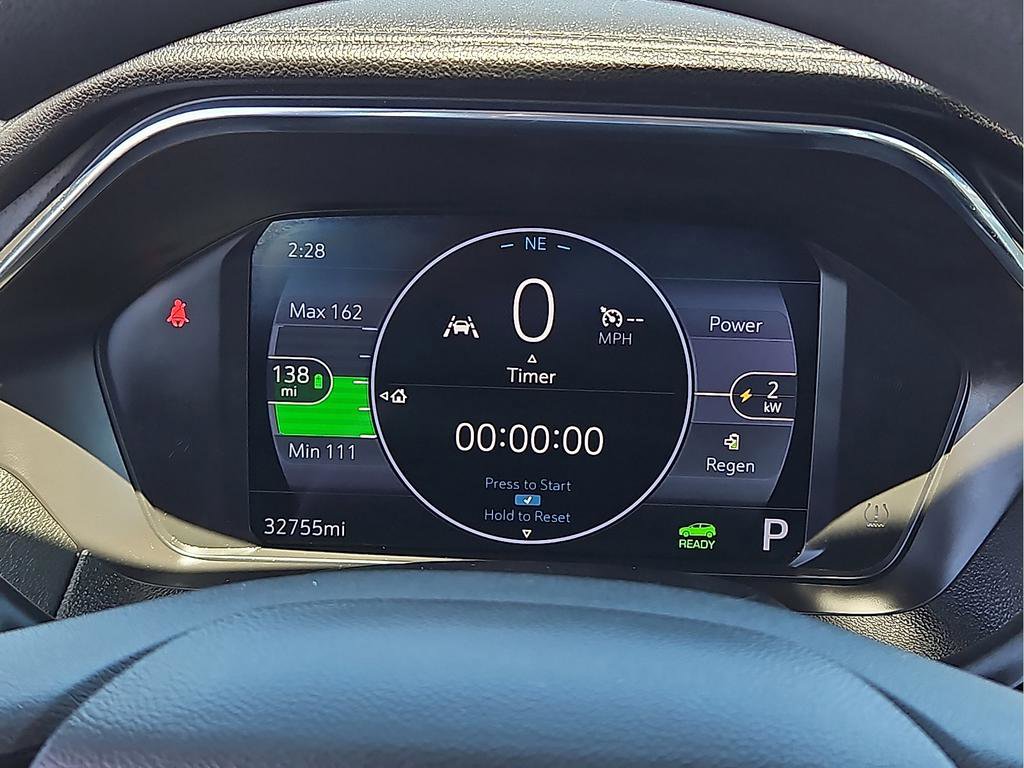 Used 2023 Chevrolet Bolt EUV LT FWD image 16