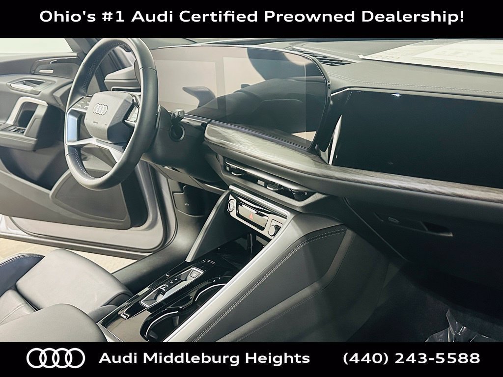 Certified 2025 Audi Q5 Premium AWD/4WD image 10