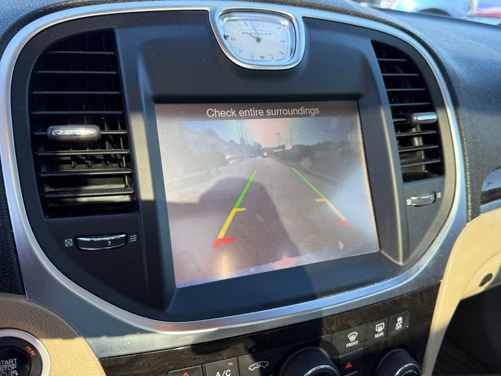 Used 2014 Chrysler 300 w/ Driver Convenience Group RWD image 19