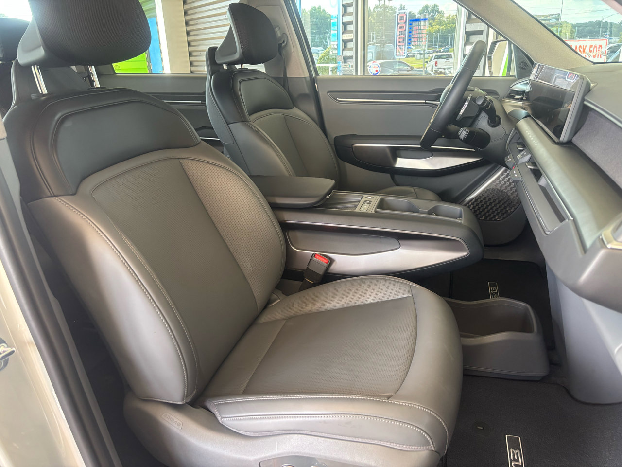 Used 2024 Kia EV9 Light Long Range image 20