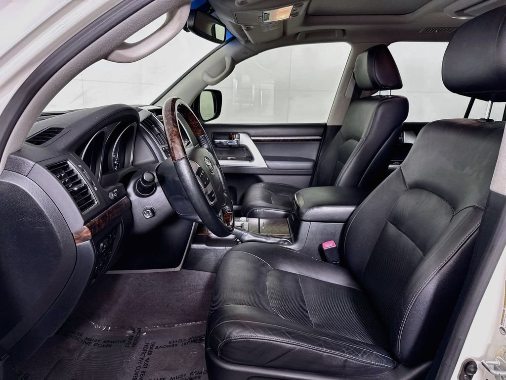 Used 2013 Toyota Land Cruiser AWD/4WD image 28