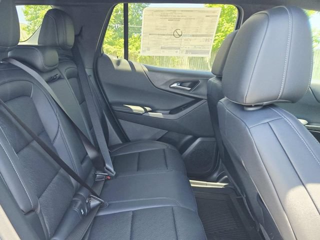 New 2026 Chevrolet Equinox LT w/ Convenience Package II AWD/4WD image 13