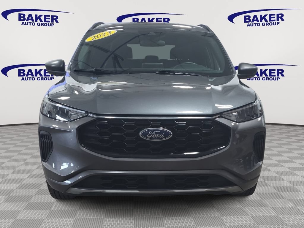 Used 2023 Ford Escape ST-Line FWD image 2