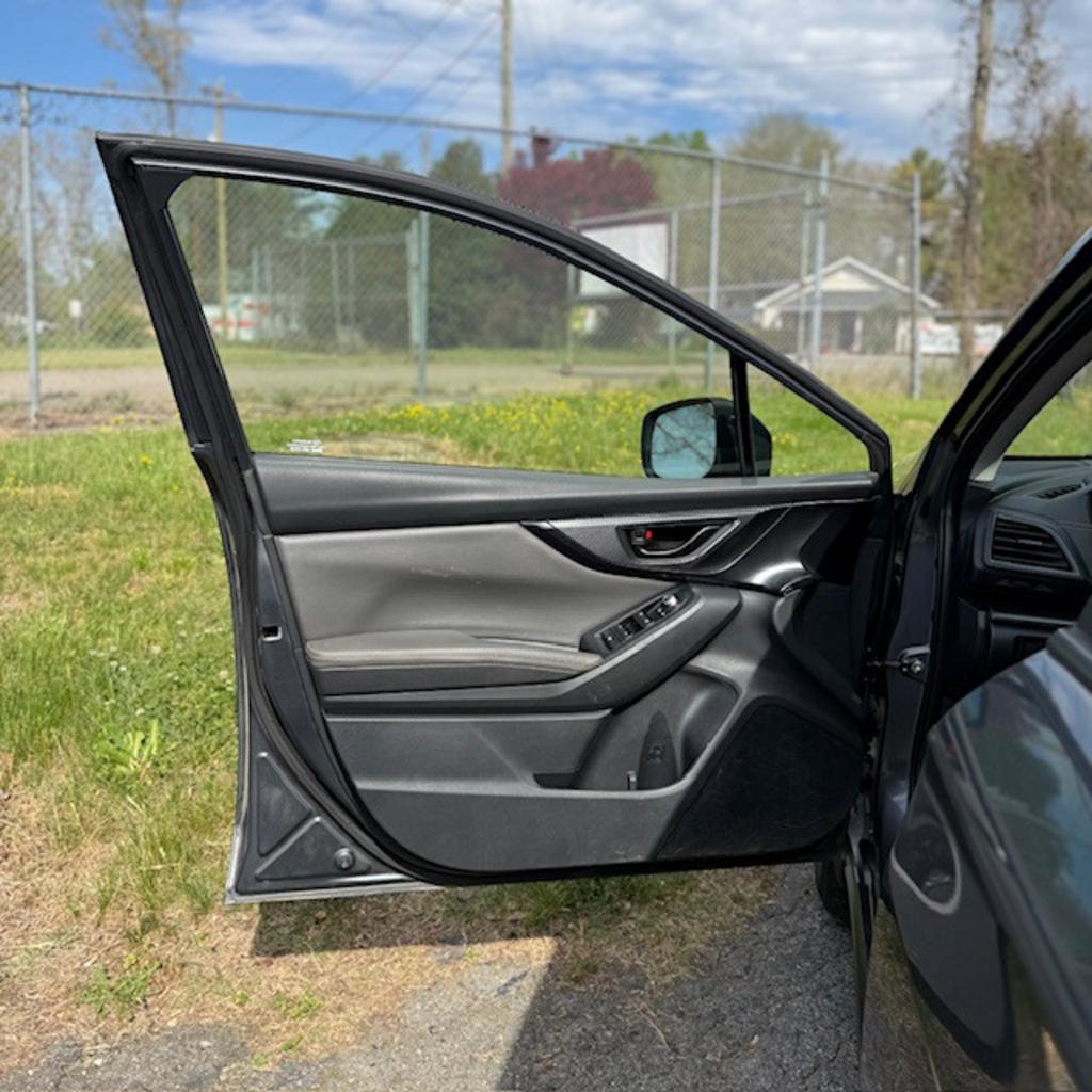 Used 2022 Subaru Crosstrek 2.5i Sport w/ Moonroof Package AWD/4WD image 9