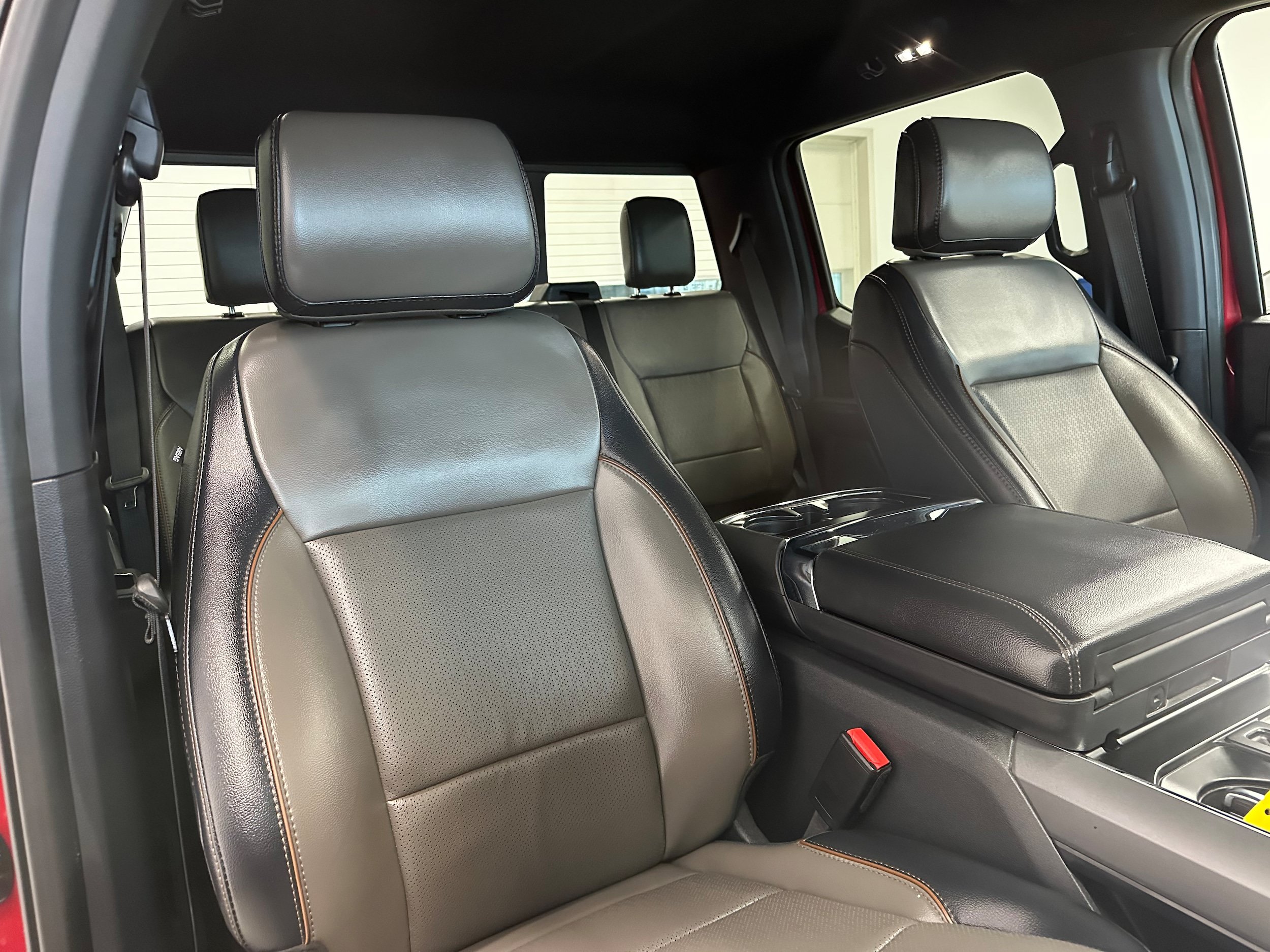 Used 2025 Ford F150 Lariat w/ Equipment Group 501A Mid AWD/4WD image 16