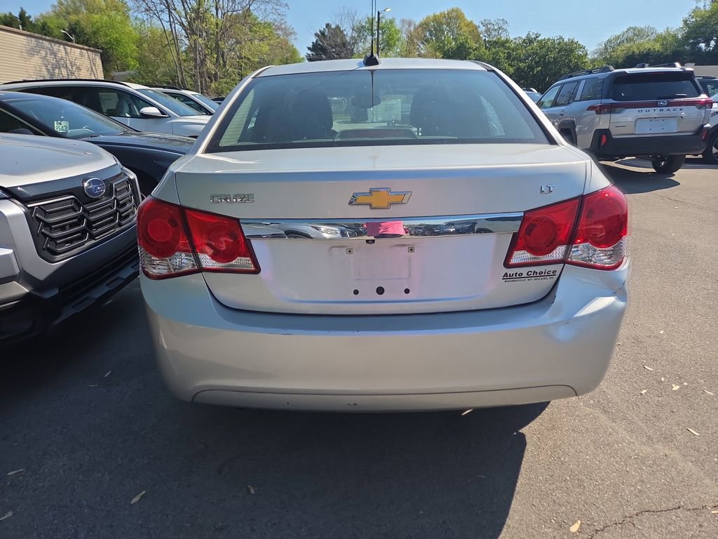 Used 2016 Chevrolet Cruze LT w/ Sun And Sound Package image 7
