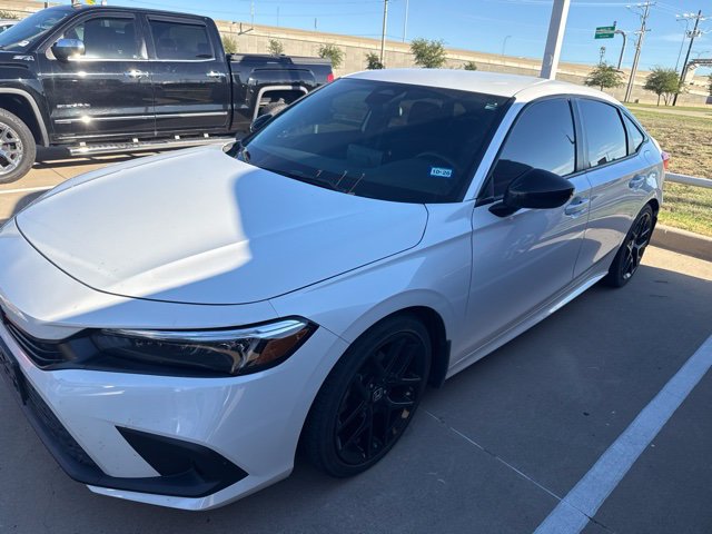 Used 2023 Honda Civic Sport image 3