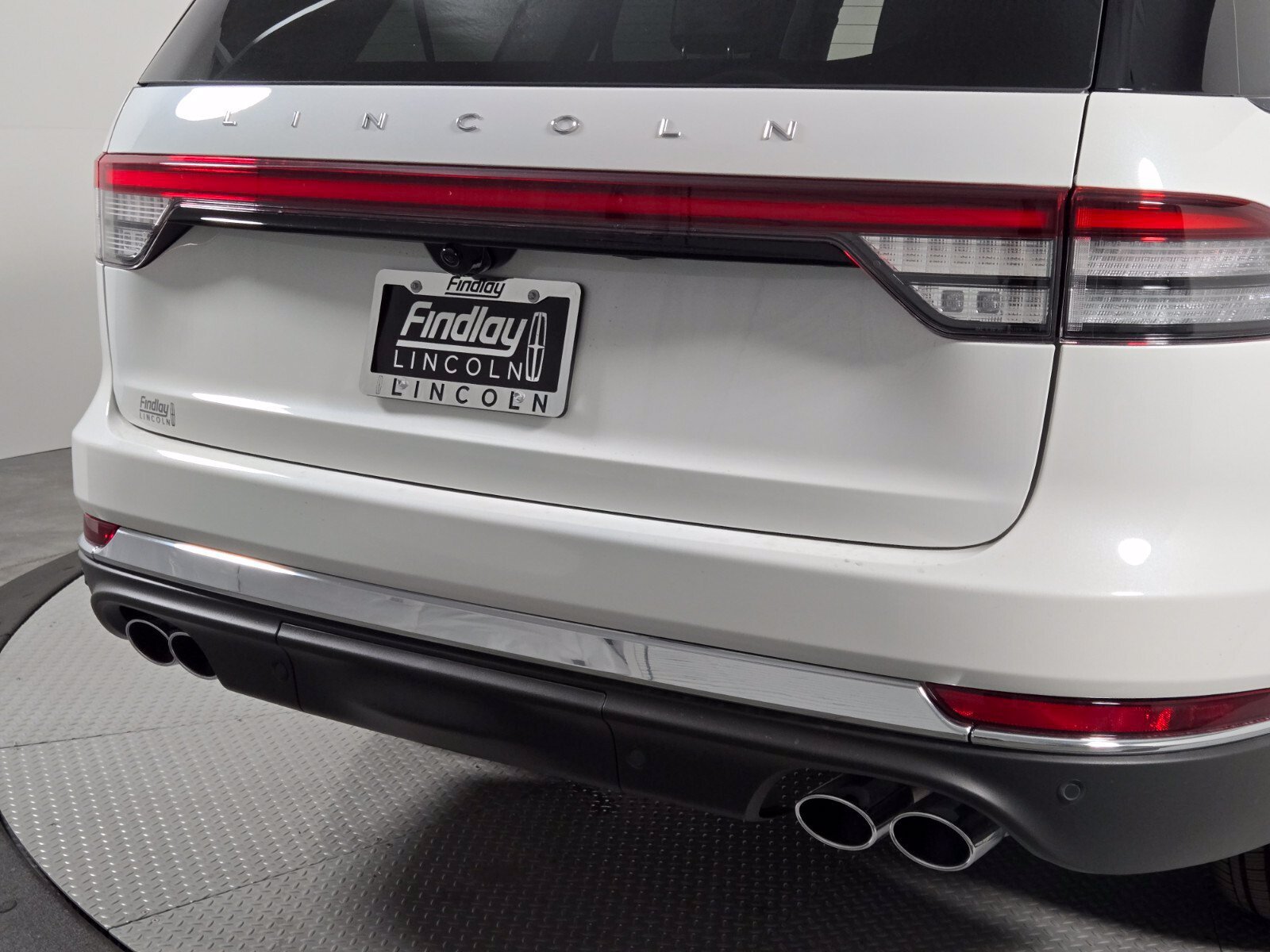 New 2026 Lincoln Aviator AWD image 5
