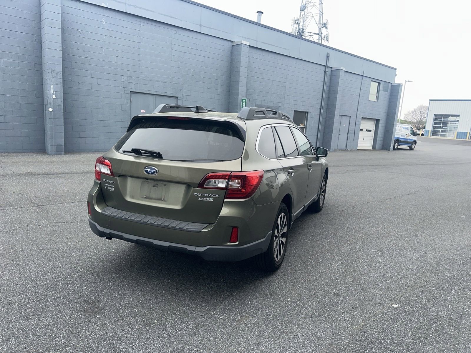 Used 2016 Subaru Outback 2.5i Limited image 5