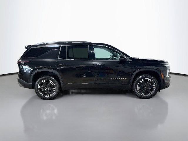 New 2027 Chevrolet Traverse LT w/ LPO, Floor Liner Package AWD/4WD image 6