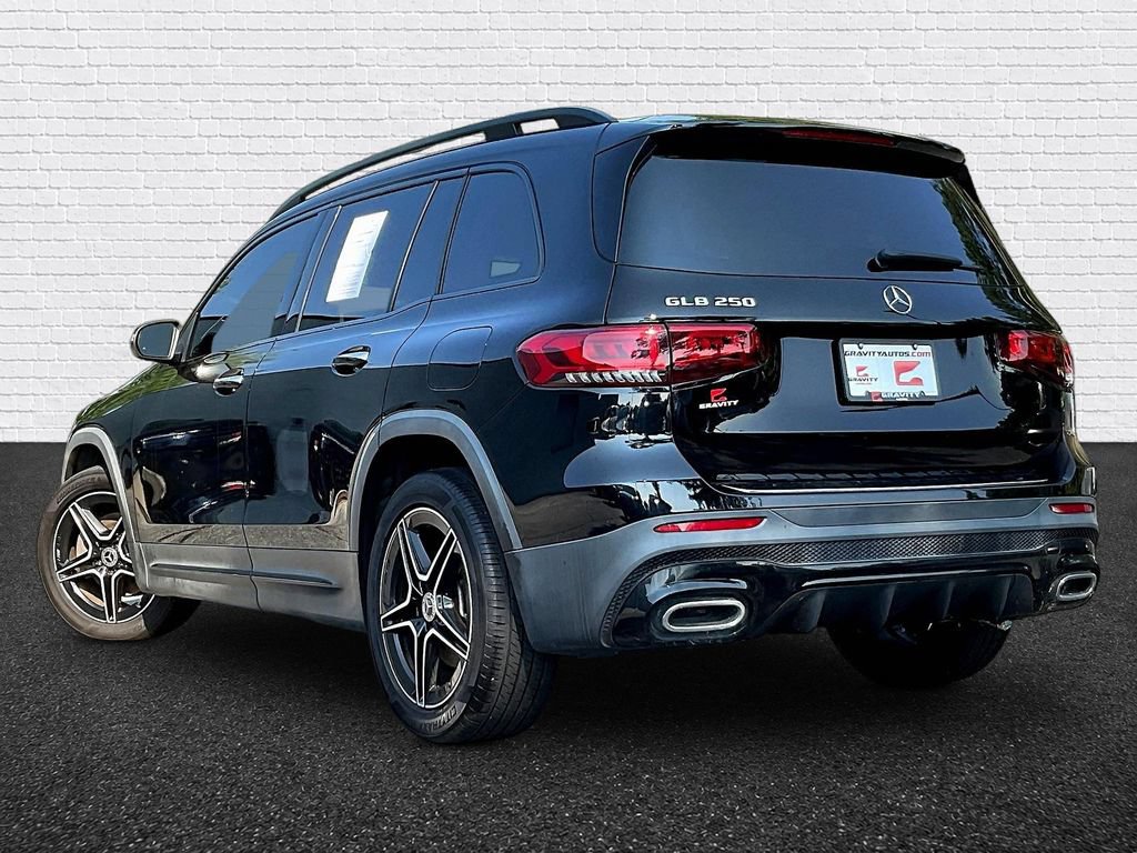 Used 2023 Mercedes-Benz GLB 250 image 4