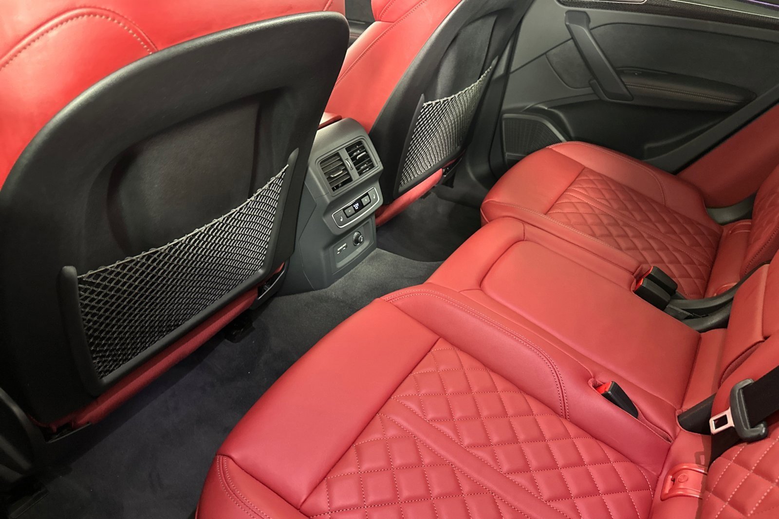 Used 2023 Audi SQ5 Prestige w/ Prestige Package image 11