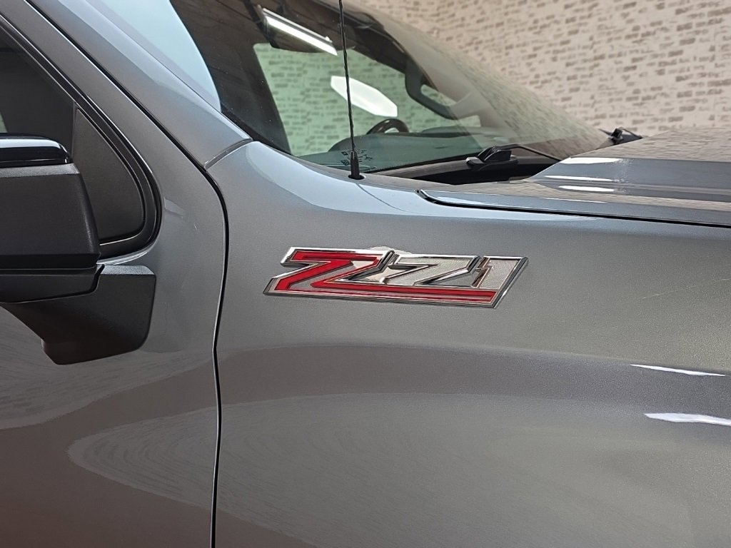 Used 2020 Chevrolet Silverado 1500 RST image 12