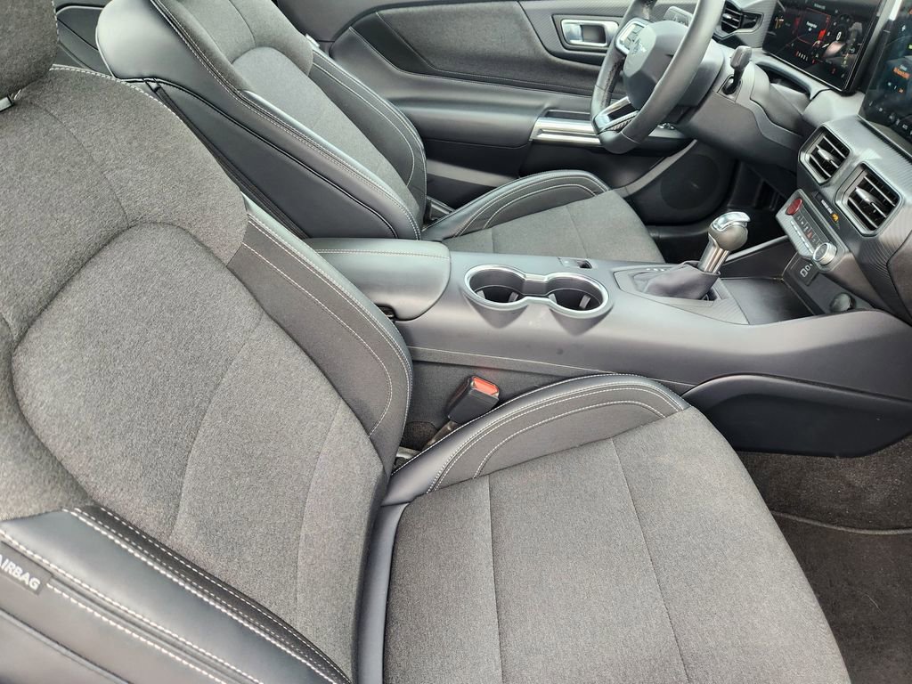 Used 2024 Ford Mustang Coupe RWD image 19