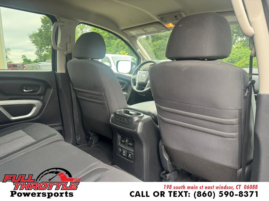 Used 2021 Nissan Titan SV w/ SV Convenience Package image 16