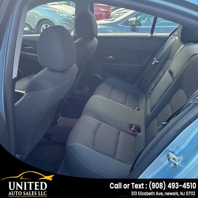 Used 2012 Chevrolet Cruze LT w/ All-Star Edition FWD image 11