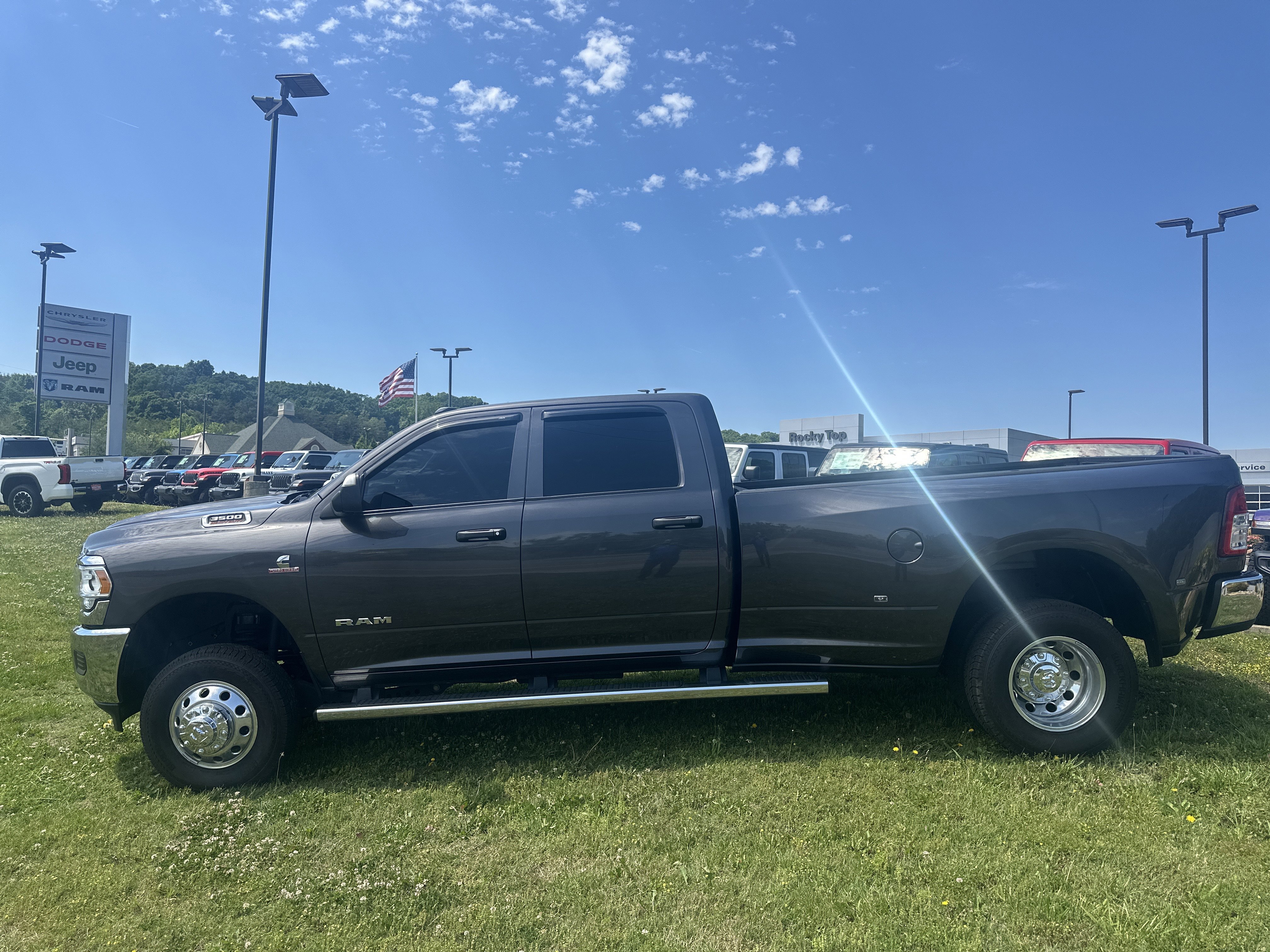 Used 2022 RAM 3500 Tradesman AWD/4WD image 1