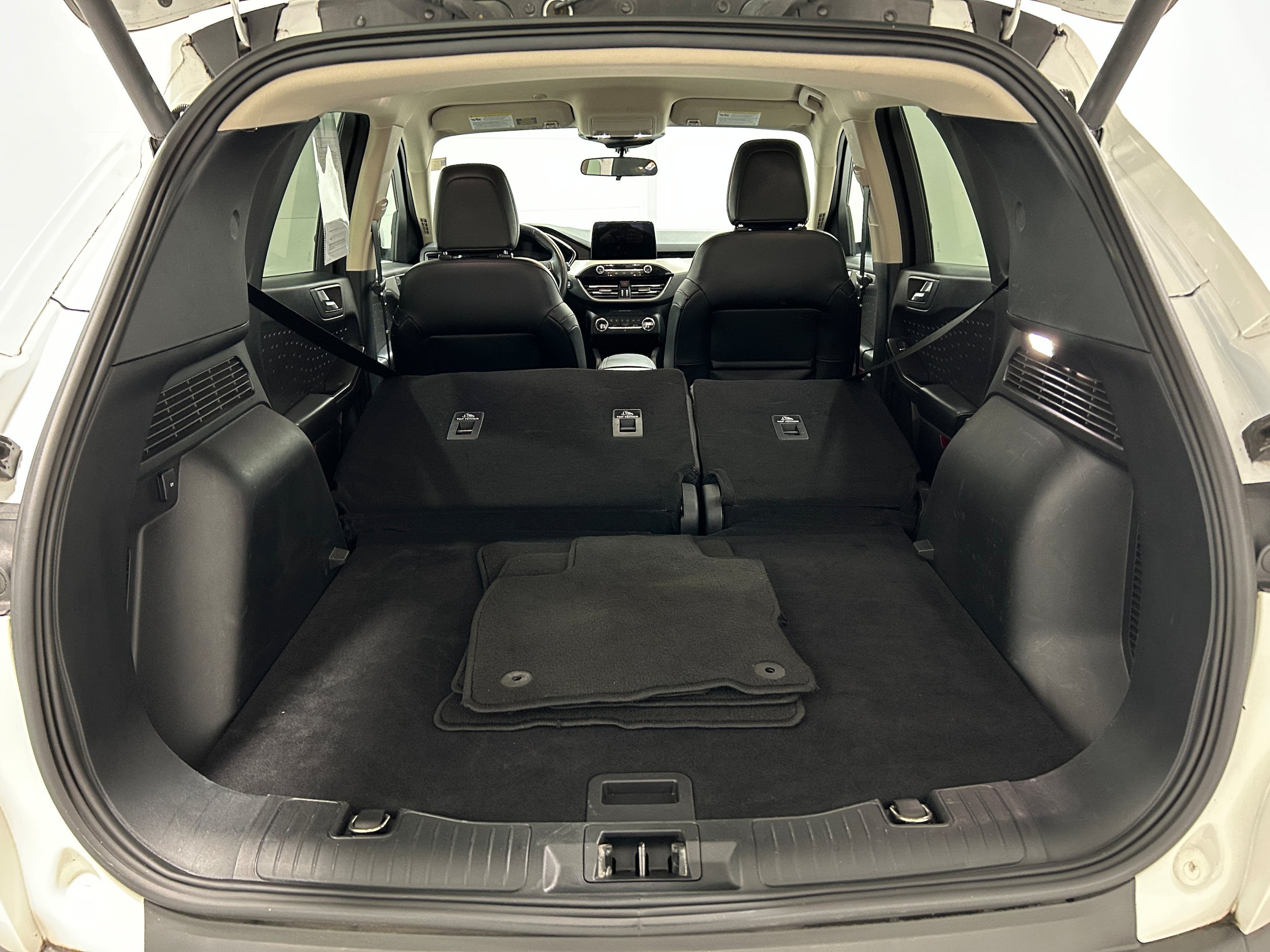 Used 2020 Ford Escape SEL AWD/4WD image 32