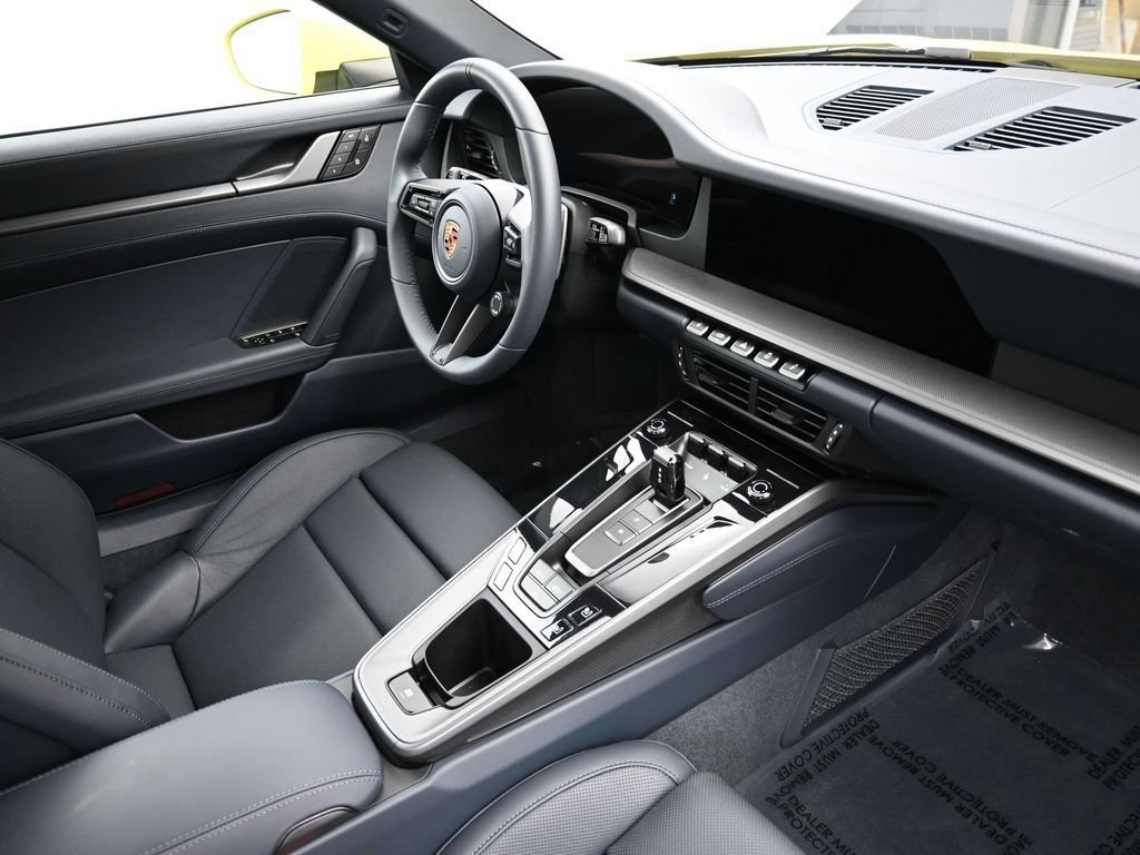 Certified 2025 Porsche 911 Carrera RWD image 10