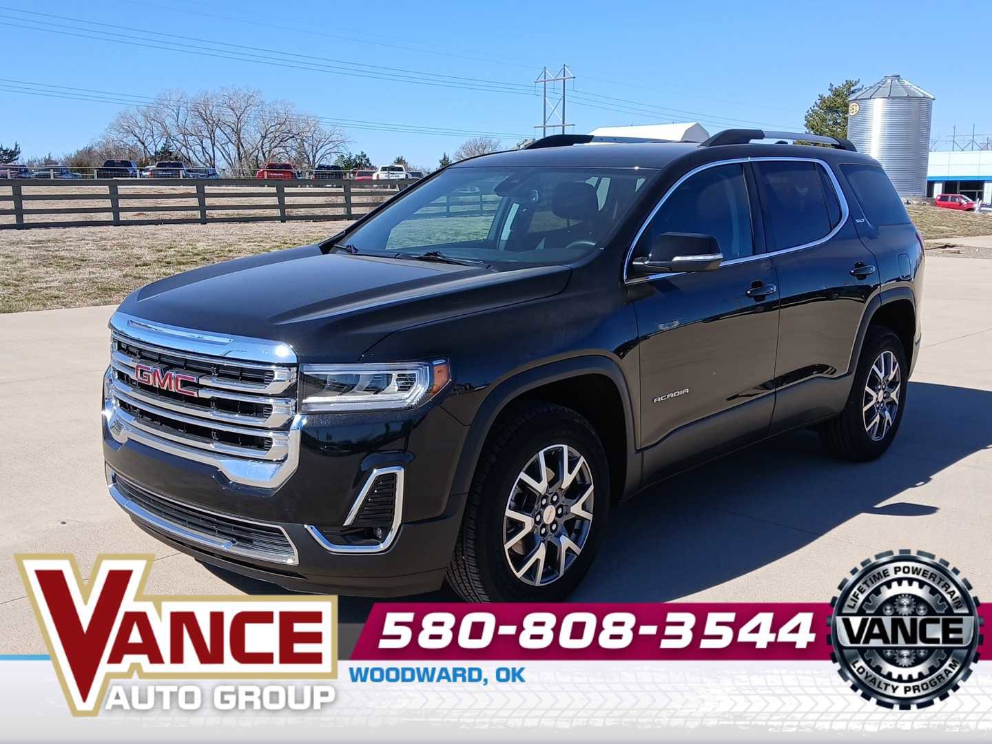 Used 2023 GMC Acadia SLT w/ Preferred Package image 1