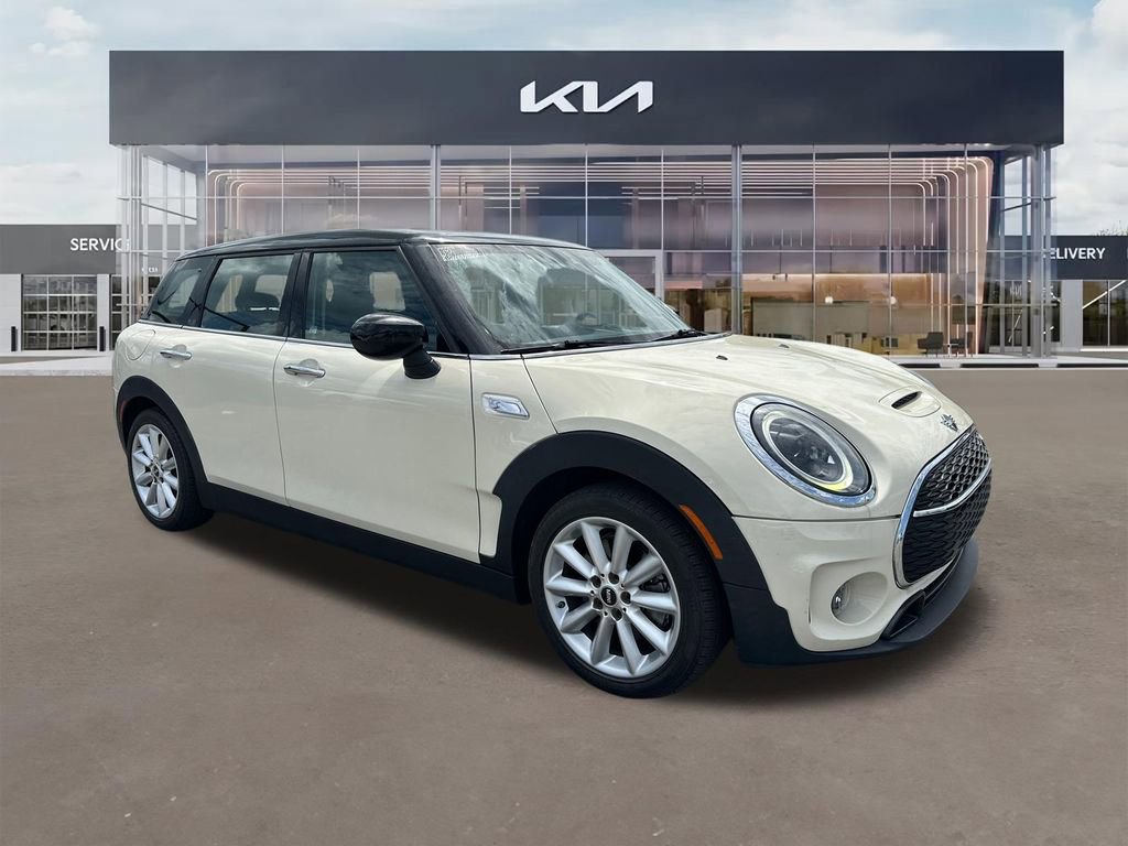 Used 2023 MINI Cooper Clubman S FWD image 1