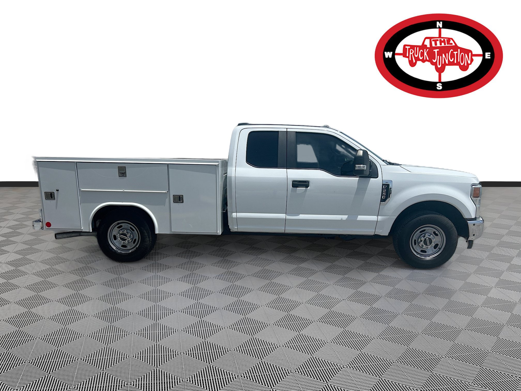 Used 2022 Ford F250 XL w/ Power Equipment Group RWD image 8