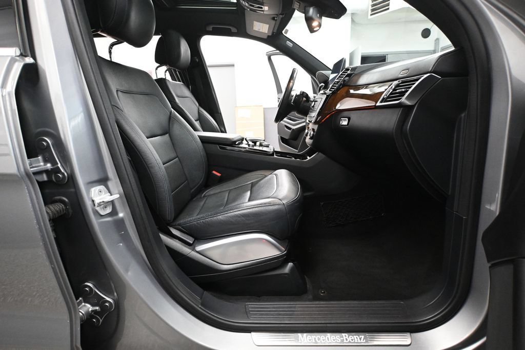 Used 2017 Mercedes-Benz GLS 550 4MATIC image 51