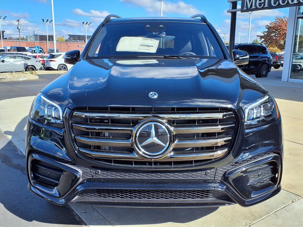 New 2026 Mercedes-Benz GLS 580 4MATIC image 2