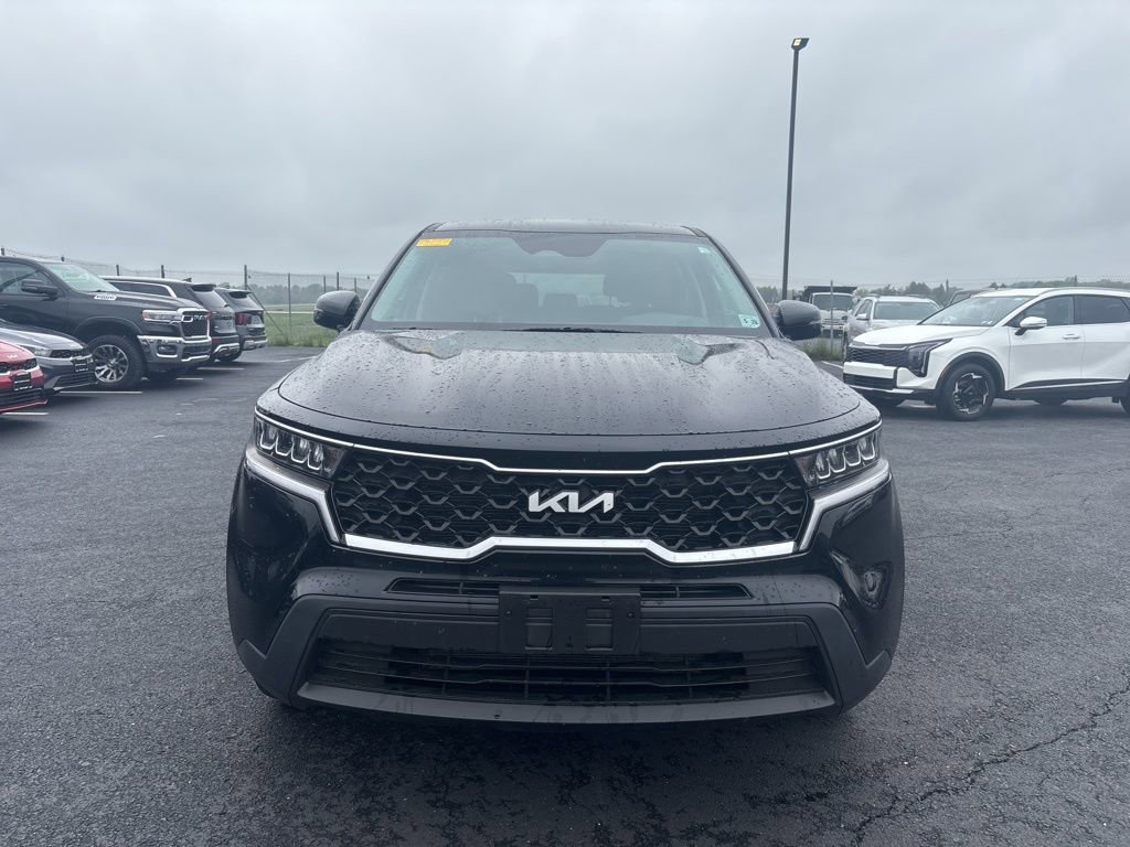 Used 2023 Kia Sorento LX AWD/4WD image 8