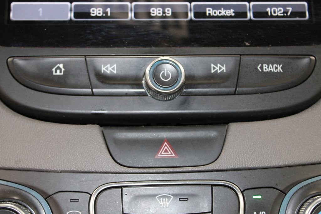 Used 2016 Chevrolet Malibu LT image 27